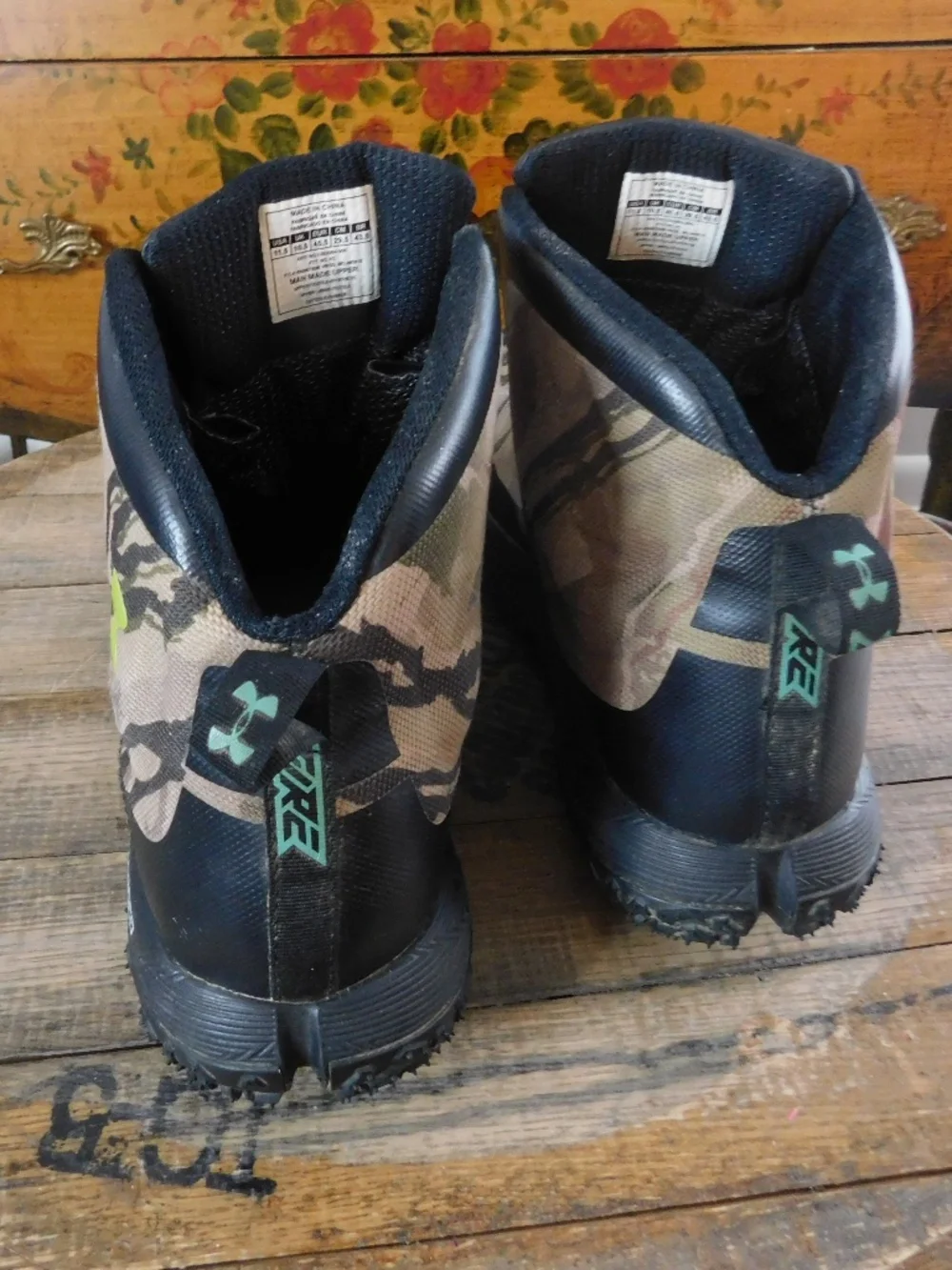 Under Armour Camo BOA Gore Tex boots Michelin Fat Tire Ridge Reaper Barren 11.5